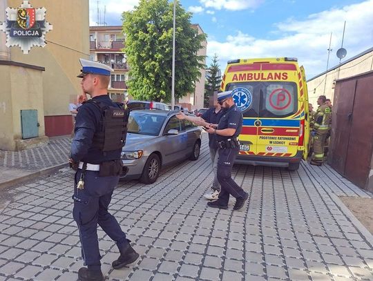 5-letnia dziewczynka potrącona przez samochód: Jej Tata podziękował polkowickim policjantom za postawę, pomoc i empatię
