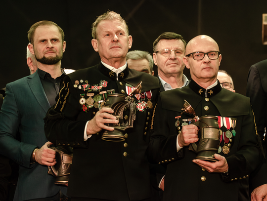 Biesiada górników SierPolu z udziałem prezesa KGHM, posłów i samorządowców Biesiada górników SierPolu z udziałem prezesa KGHM, posłów i samorządowców