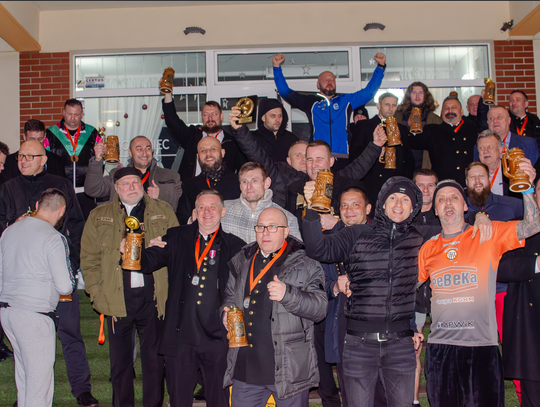 Karczma piwna ZZPPK PeBeKa w Głogowie zwieńczyła obchody Barbórki 2025. Olimpijski duch w górniczym wydaniu