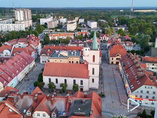 Urząd chce płatnego parkowania? Decyzję przezrzuca na mieszkańców Urząd chce płatnego parkowania? Decyzję przezrzuca na mieszkańców