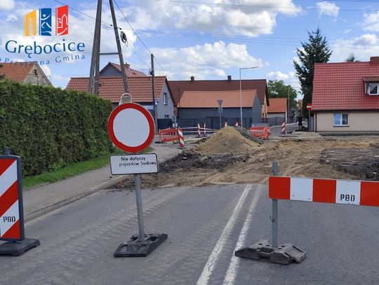 W Grębocicach intensywne prace drogowe