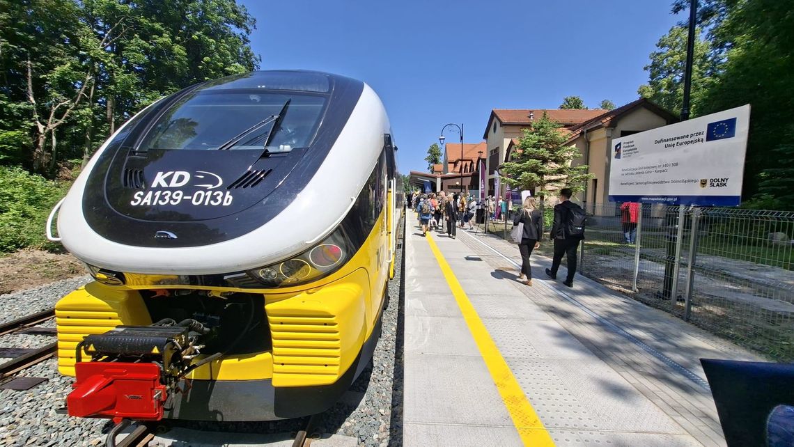 𝟭𝟱𝟬 𝟬𝟬𝟬 𝟬𝟬𝟬 pasażerów na pokładach pociągów Kolei Dolnośląskich !!