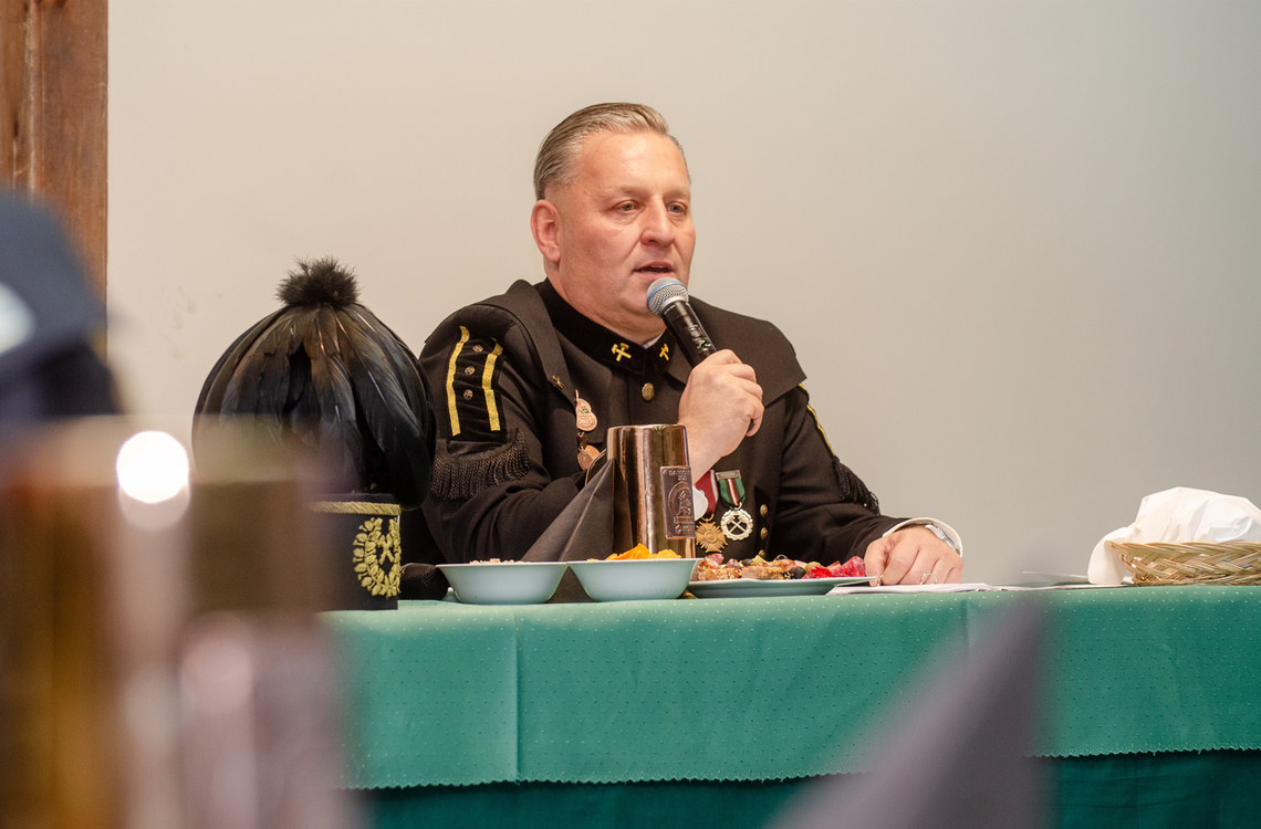 Karczma Piwna „Miedziowych” na ZG Lubin w morskim stylu, z orkiestrą górniczą i pożegnaniem emerytów