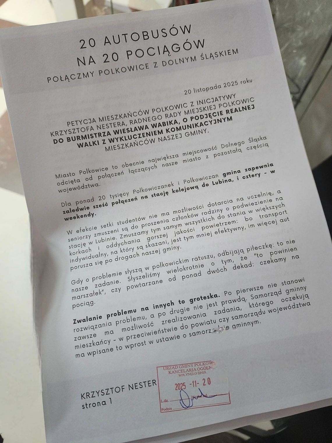 Petycja "20 autobusów na 20 pociągów" złożona! Petycja "20 autobusów na 20 pociągów" złożona!