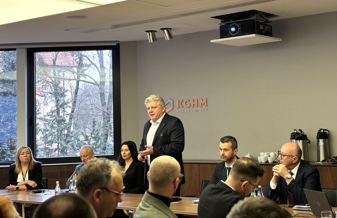 Porozumienie płacowe w KGHM – podwyżki o 6,8% i przeszeregowania dla pracowników