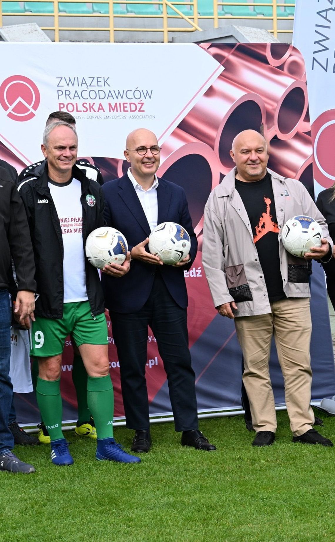 R. Kropiwnickiemu grożą 2 mln zł kary lub 4 lata więzienia R. Kropiwnickiemu grożą 2 mln zł kary lub 4 lata więzienia