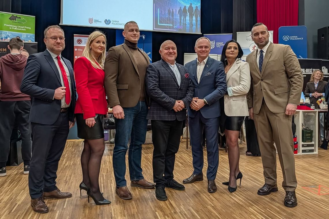 Targi pracy dla młodzieży, intratne posady dla „swoich” Targi pracy dla młodzieży, intratne posady dla „swoich”