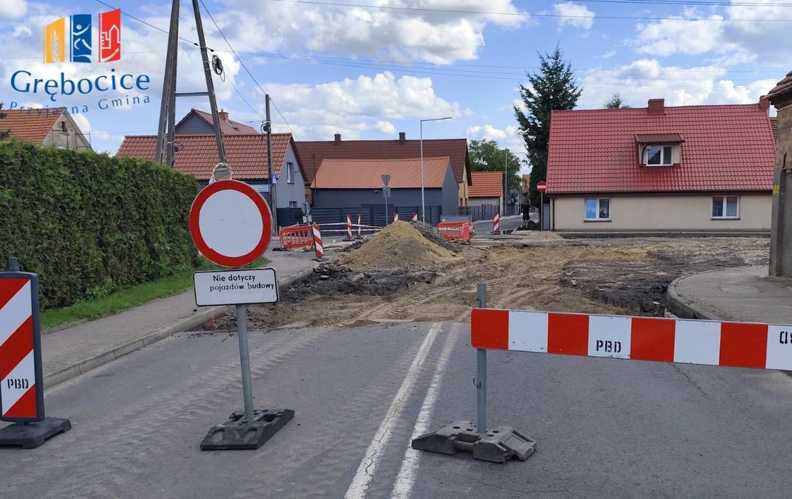 W Grębocicach intensywne prace drogowe