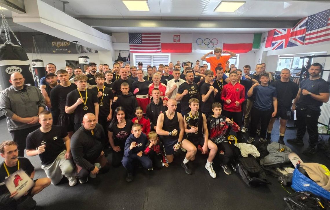 Wpadaj na zajęcia sportowe do UKS Boks